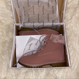 Mauve Pink Boots with the Fur - size 8